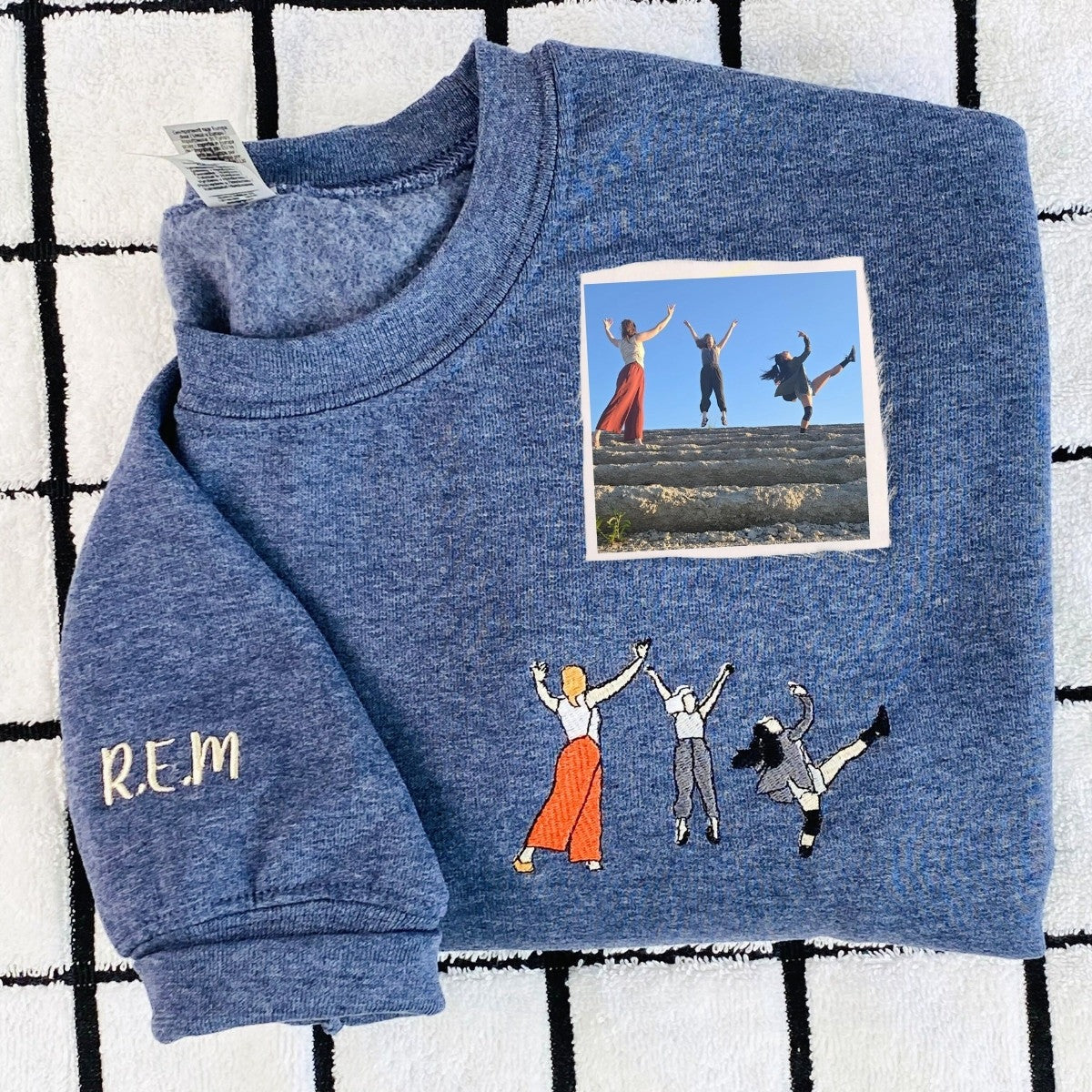 Custom Embroidered Best Friends Hoodie with Photo & Name - Personalized Friendship Gift