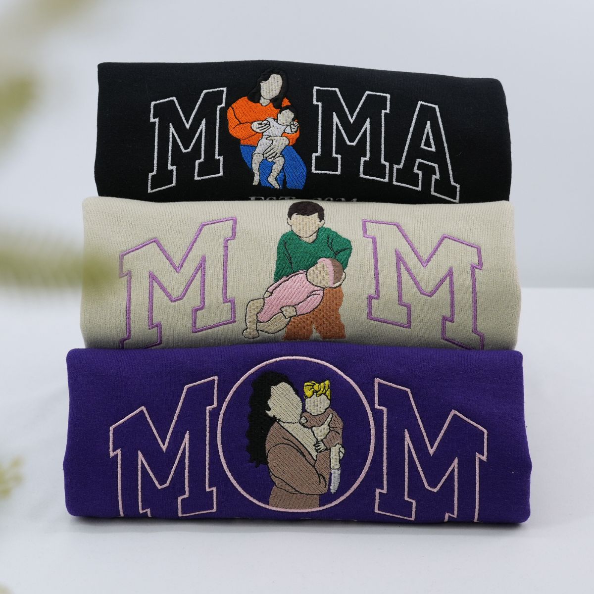 Custom Embroidered Mom Family Portrait Hoodie - Personalized Mother's Day Gift
